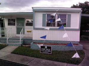EASY FLORIDA LIVING-UNDER A $2000.00 EASY FLORIDA LIVING-UNDER A $2000.00